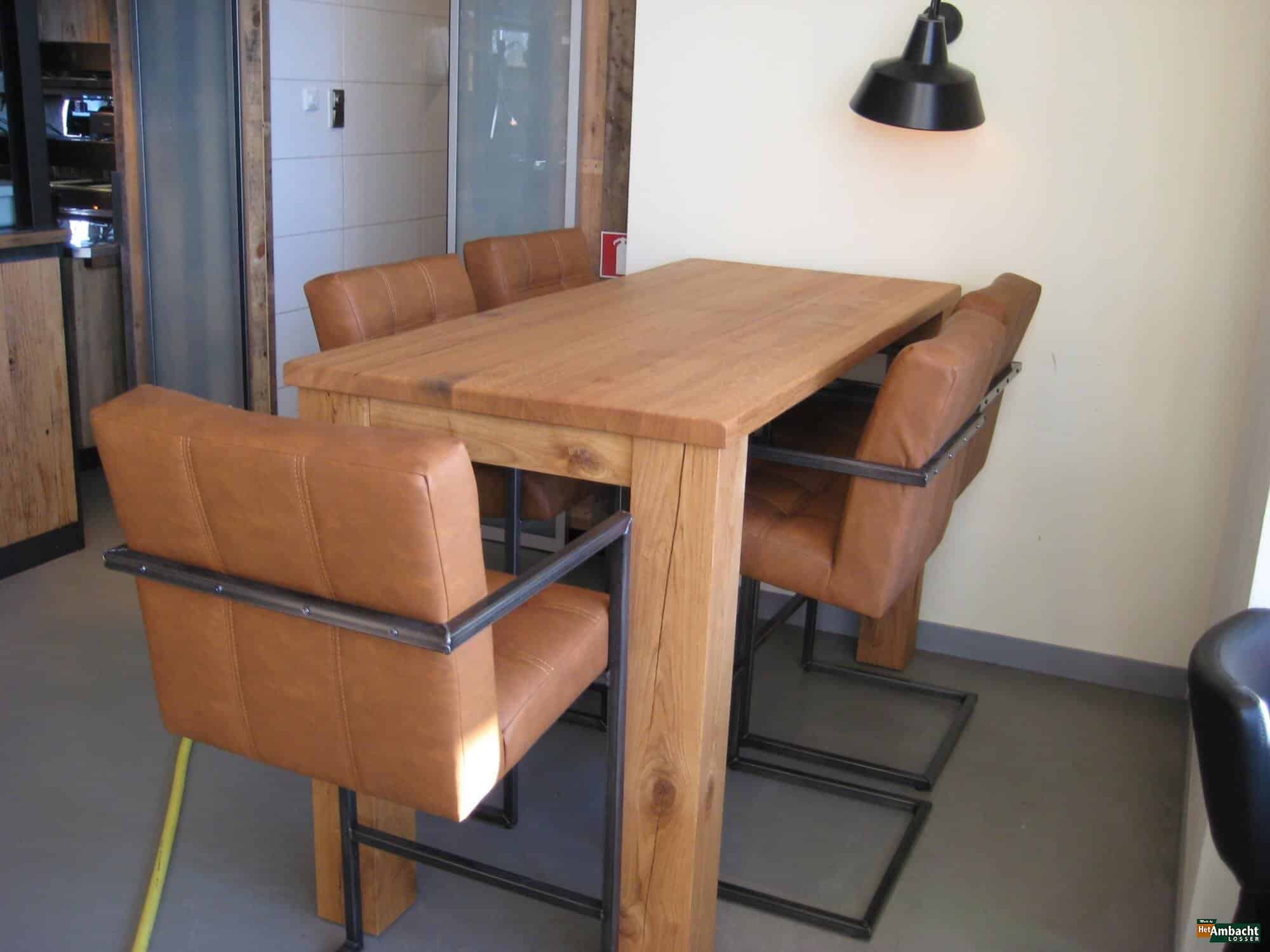 Eiken bartafels Restaurant De Beren Zoetermeer