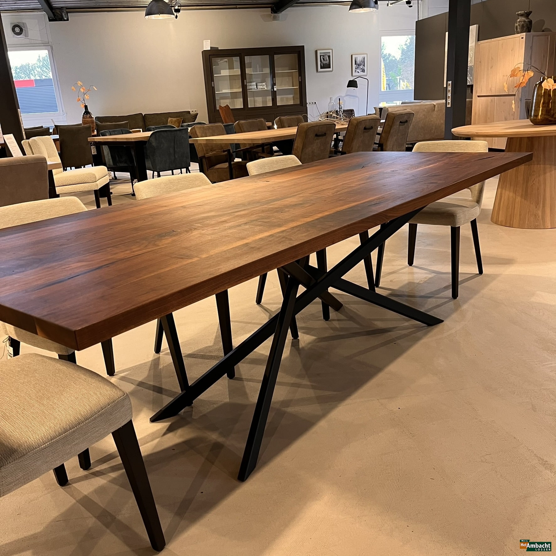 Rechthoekige noten eettafel 260×100 / Mikado poot