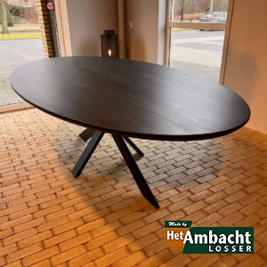 Ellips eiken eettafel 240 x 130 zwart