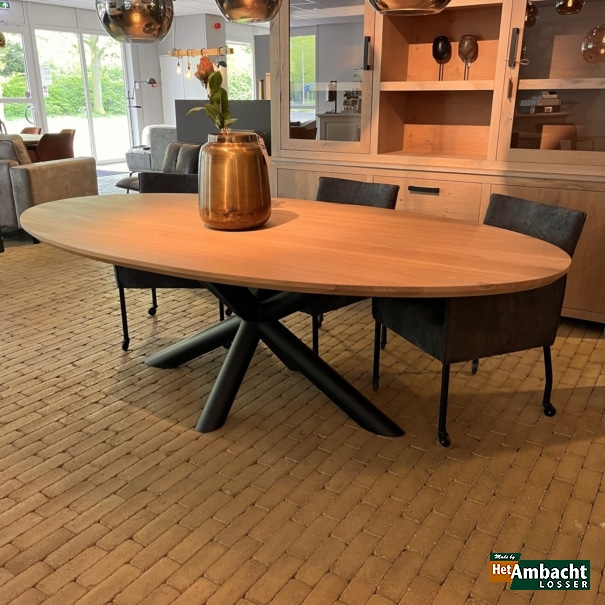Elliptische Eiche Esstisch / Bein Nr.710