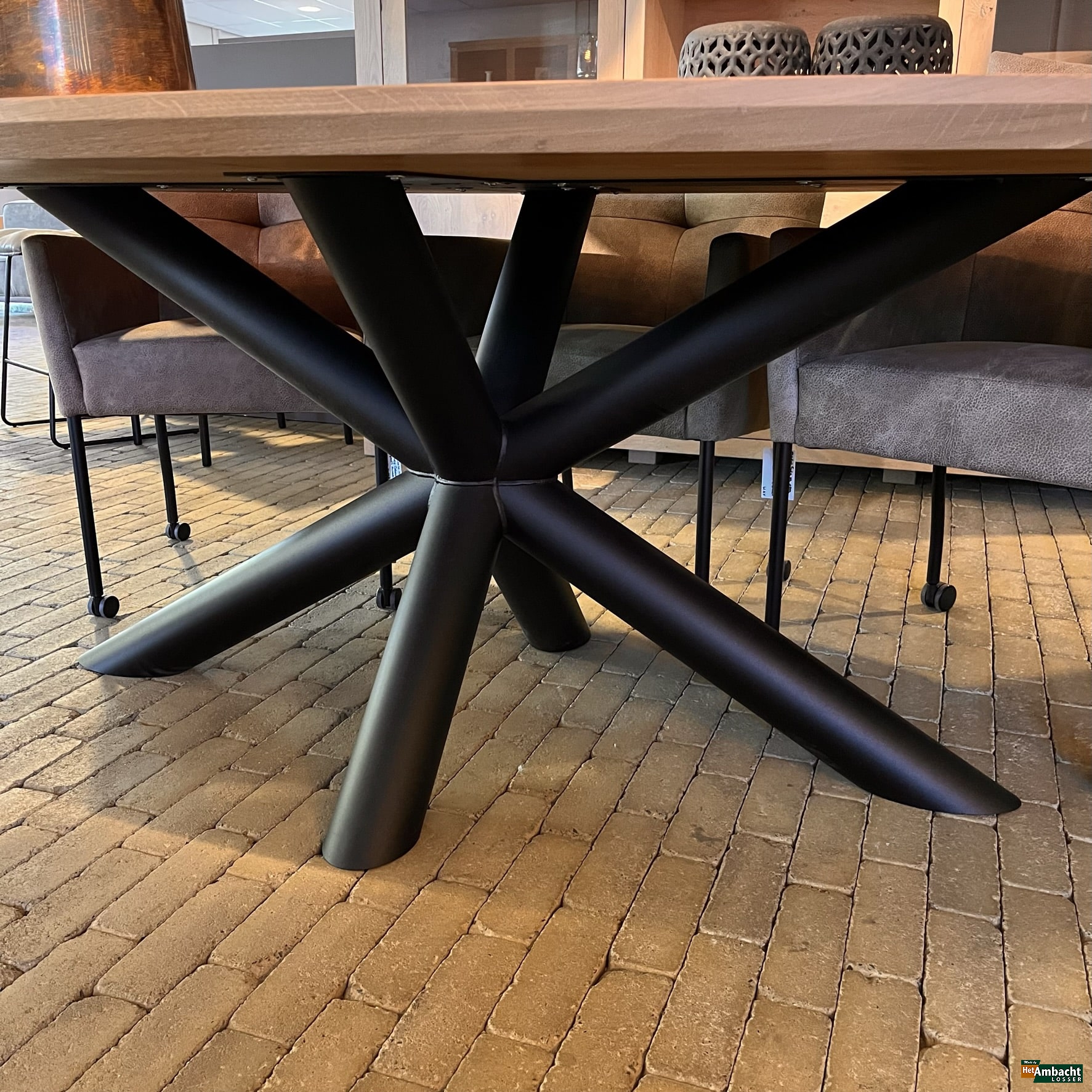 Ellips eiken eettafel / Poot no.710