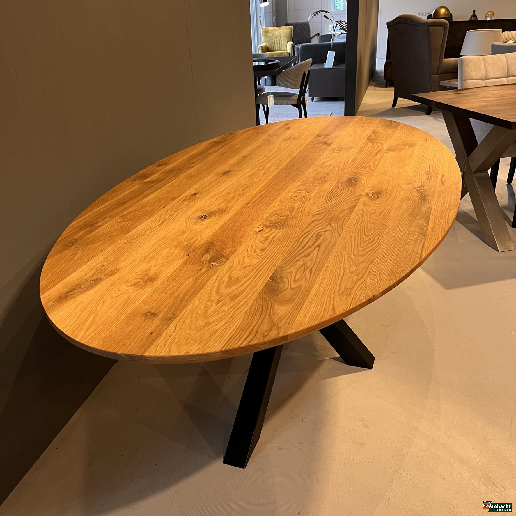 Ellips eiken eettafel / Poot no.923