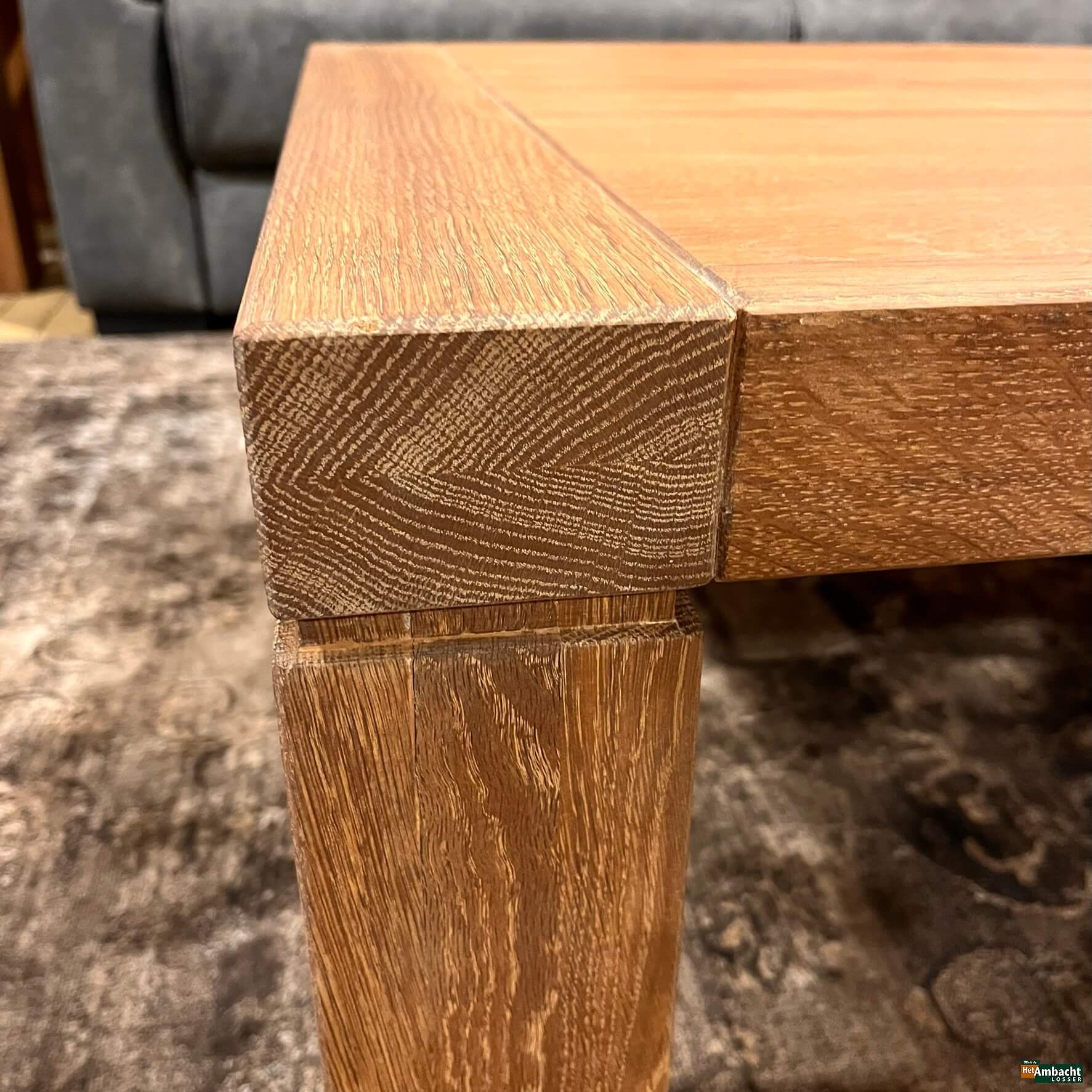 Frejus hoektafel eiken