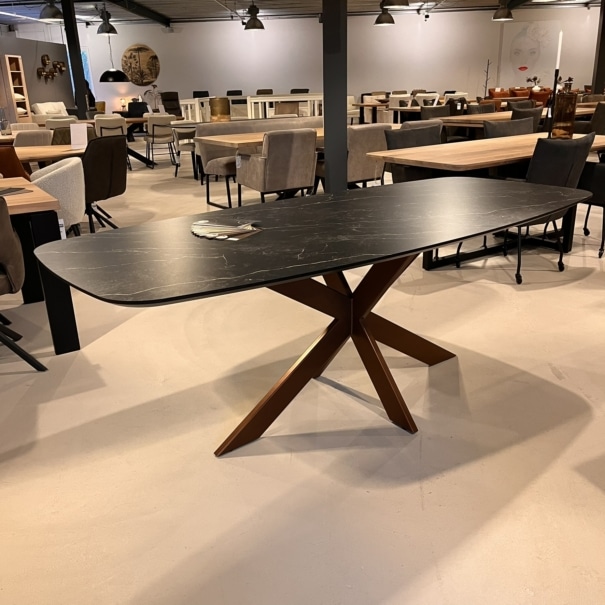 HPL Dänischer ovaler Esstisch
