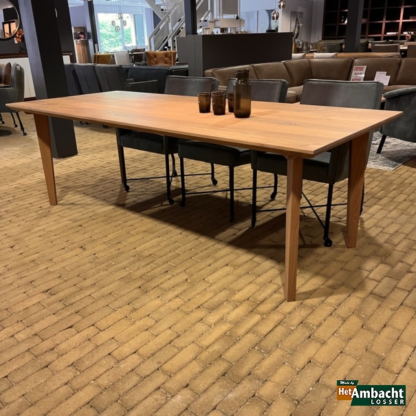 Kopenhagen Esstisch mit geradem Bein