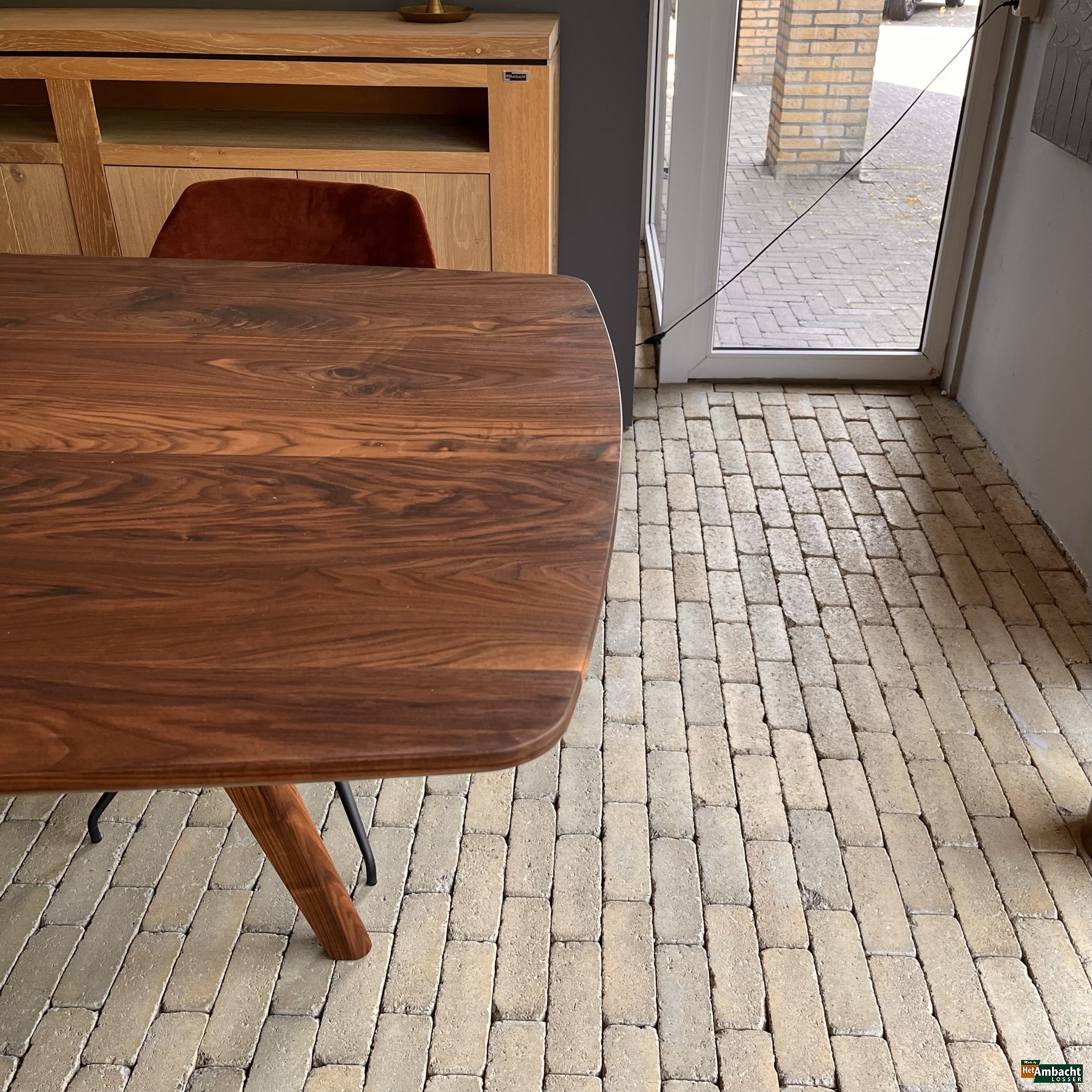 Kopenhagen noten eettafel Zweeds ovaal