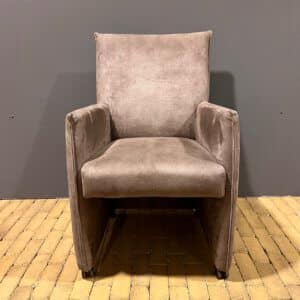 No.275 eetkamerfauteuil