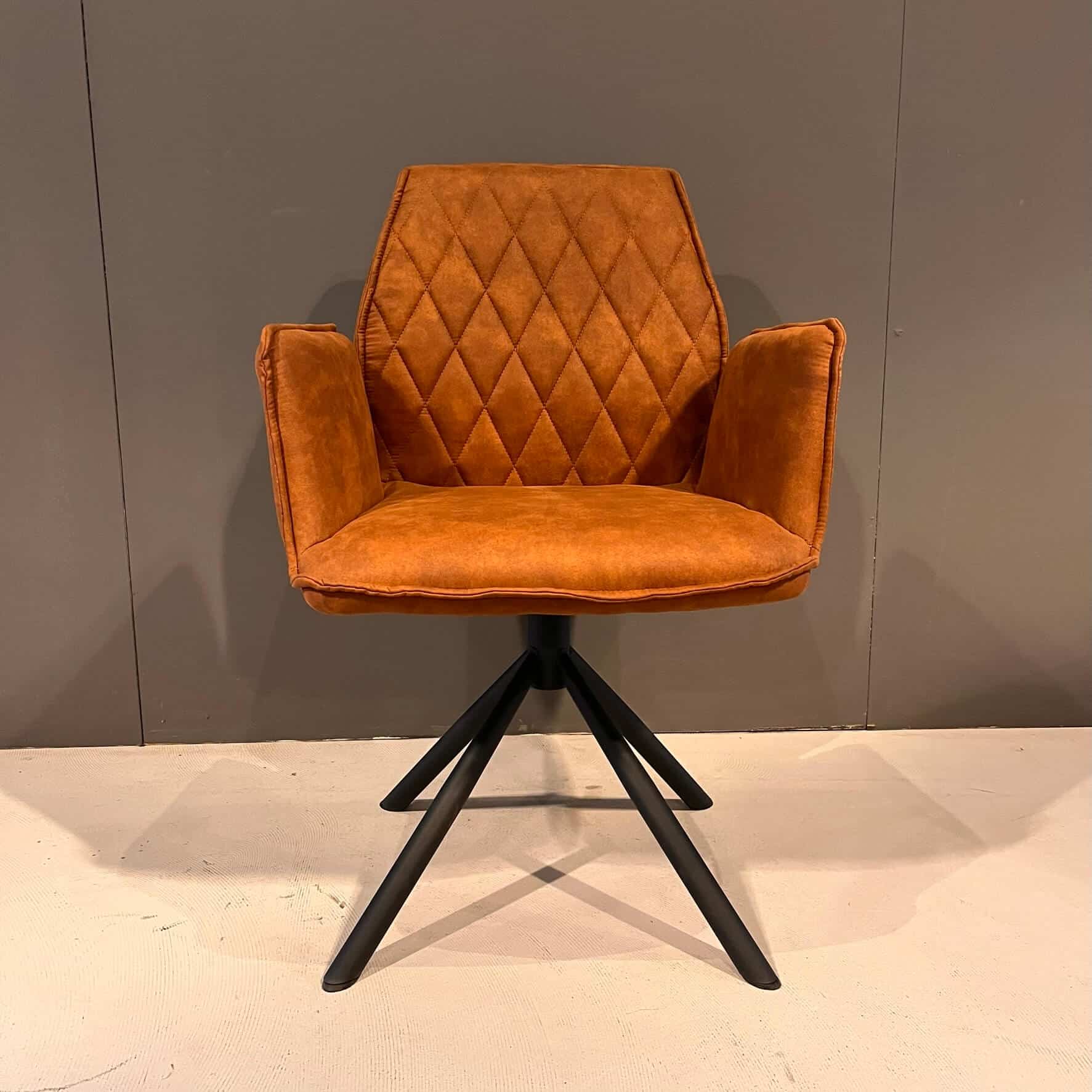 No.280 eetkamerstoel cognac