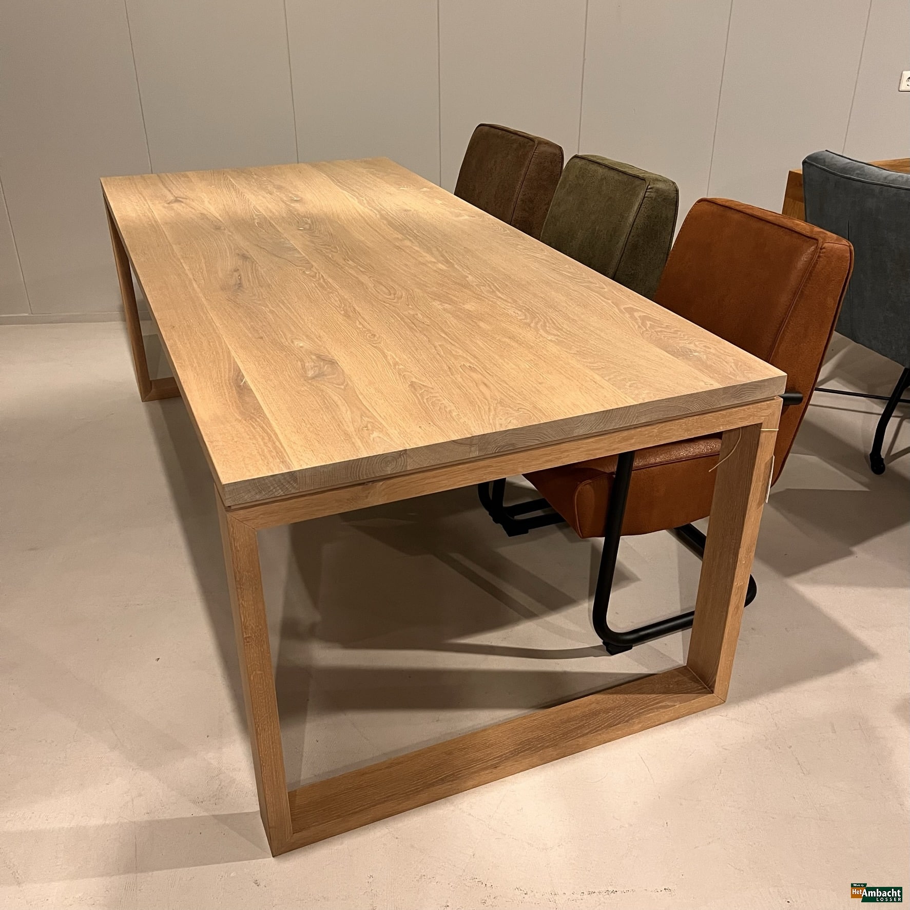 O eiken eetafel