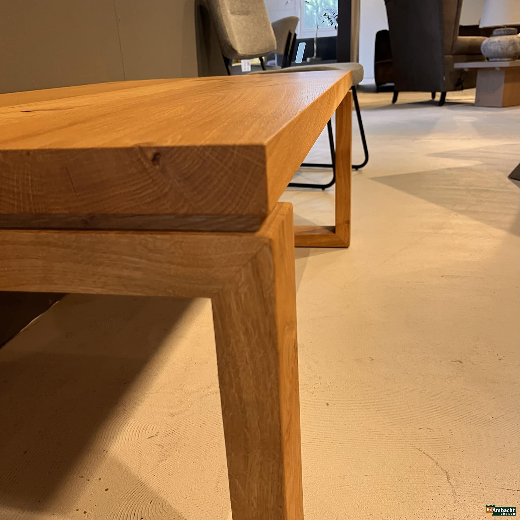 O eiken salontafel