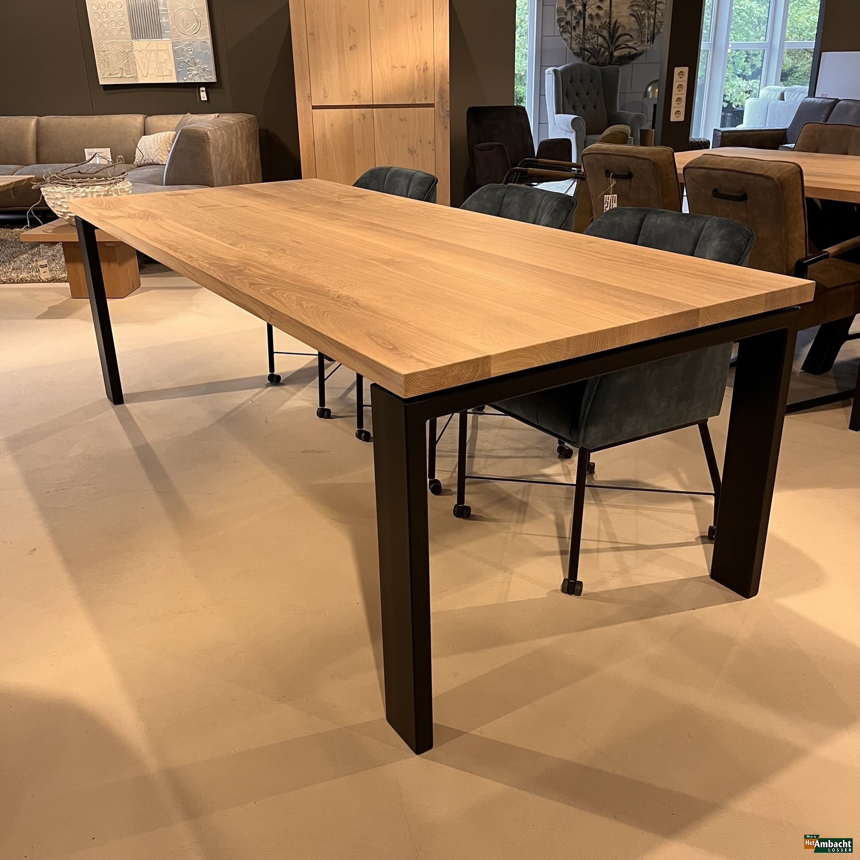 Rechthoekige eiken eettafel / Poot 12×4 zwart