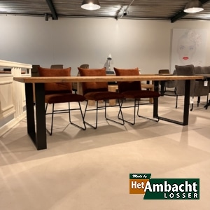 Rechthoekige eiken eettafel – Poot no. 921