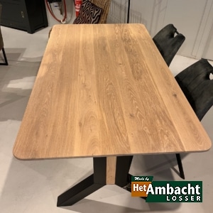 Rechthoekige eiken eettafel – Poot no.925
