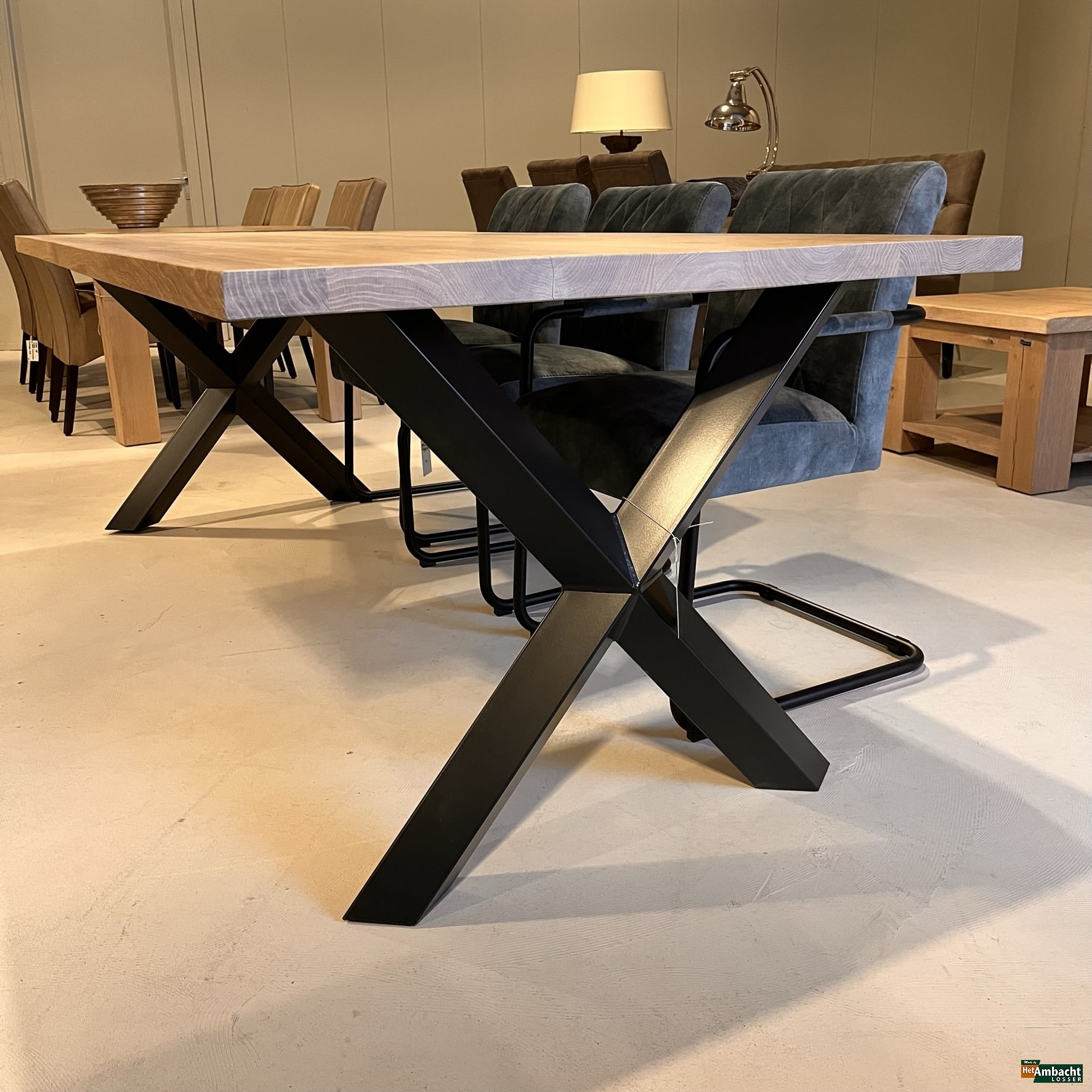 Rechthoekige eiken eettafel – Poot no. 960