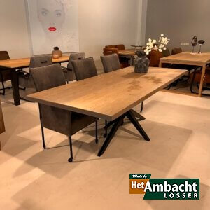 Rechthoekige eiken eettafel – Poot no.968