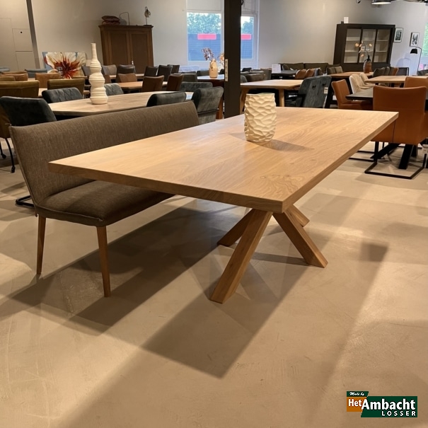 Rechteckiger Esstisch 240x100 / Spinnenbein 731