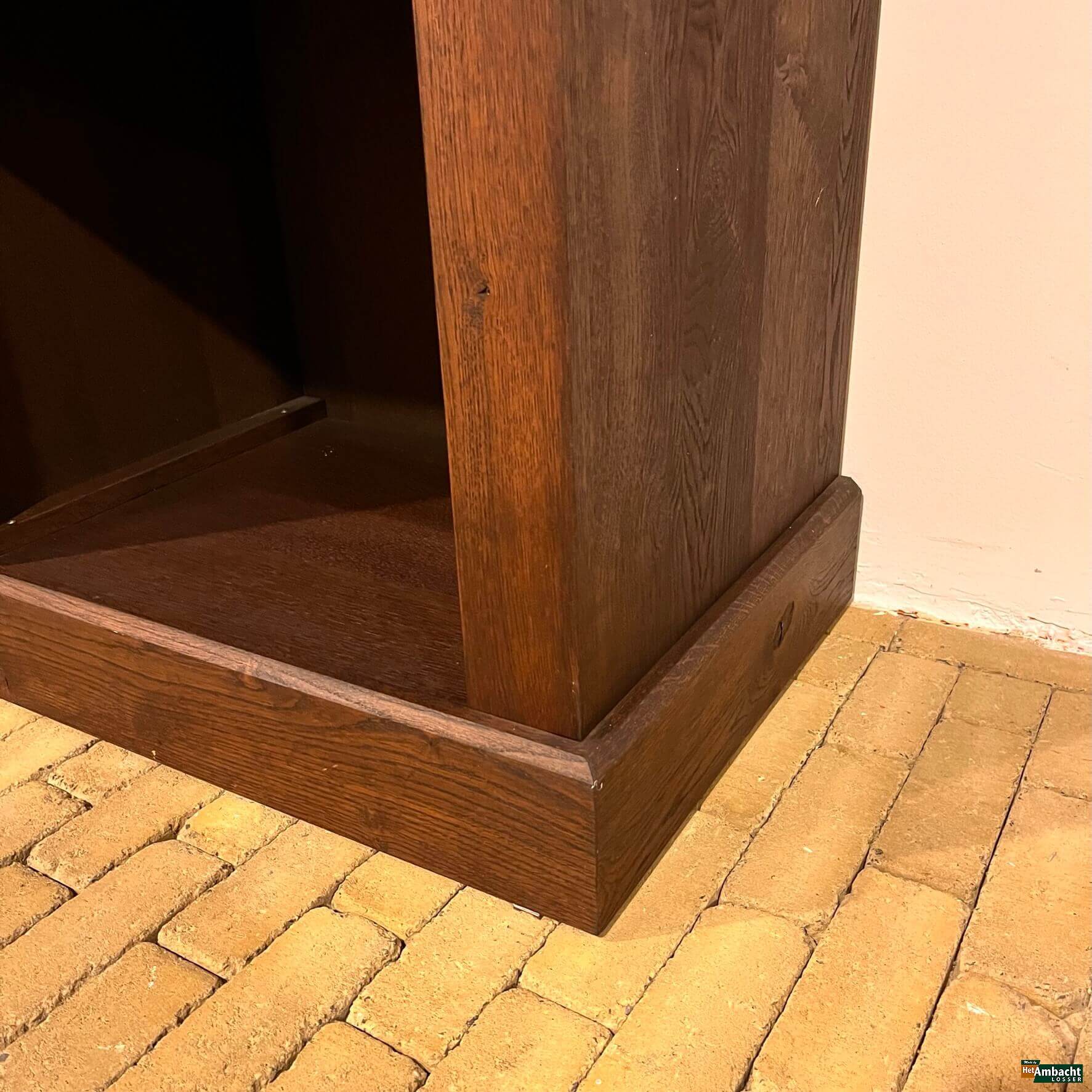 Rustiek boekenkast eiken