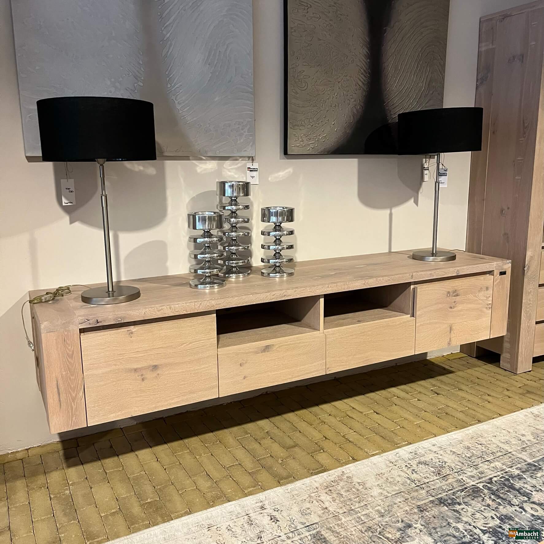 Stoer eiken hangend TV dressoir