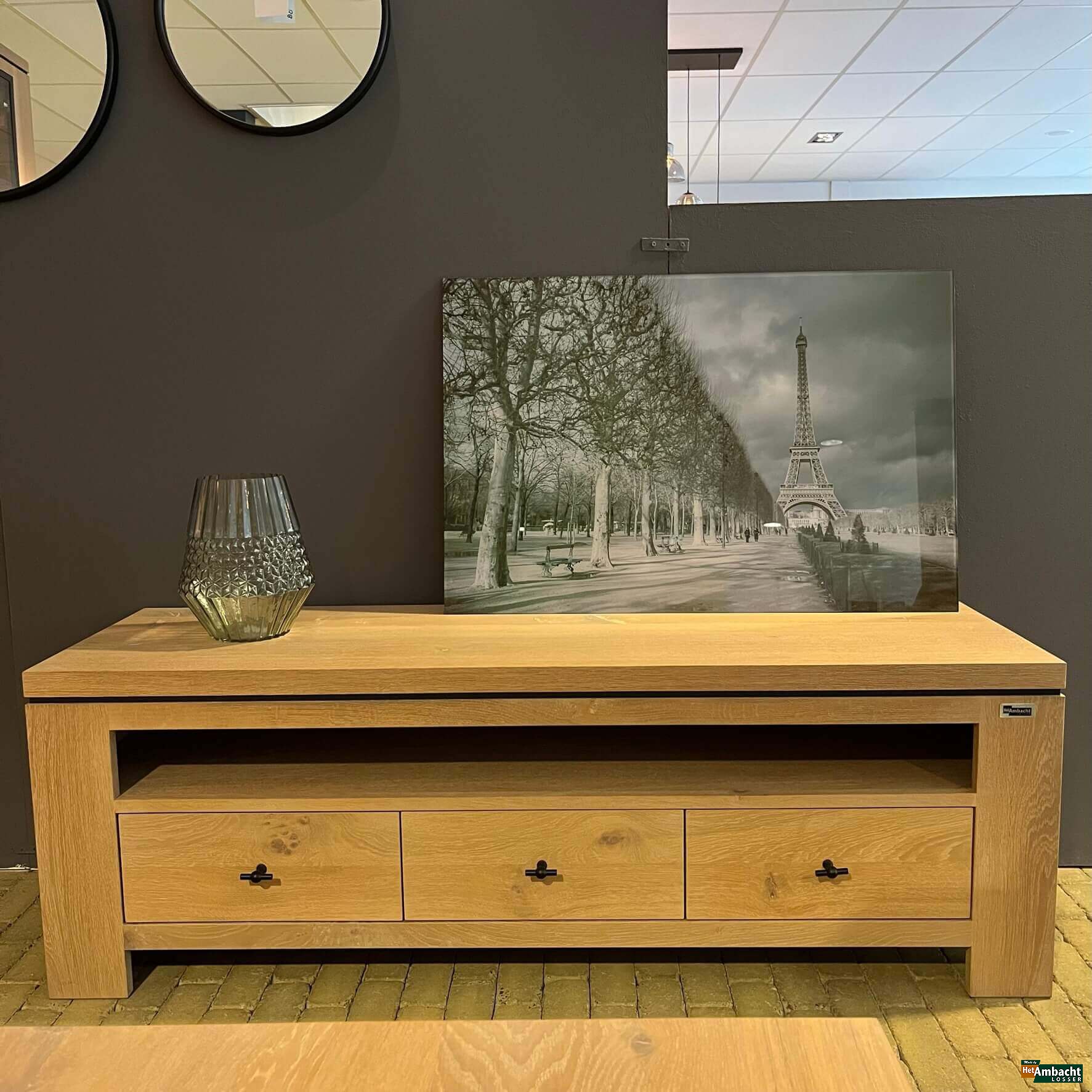 Strak eiken TV dressoir
