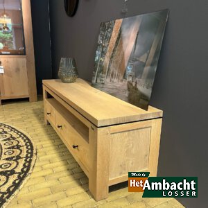 Strak eiken TV dressoir