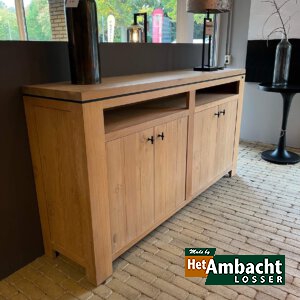 Strak eiken dressoir
