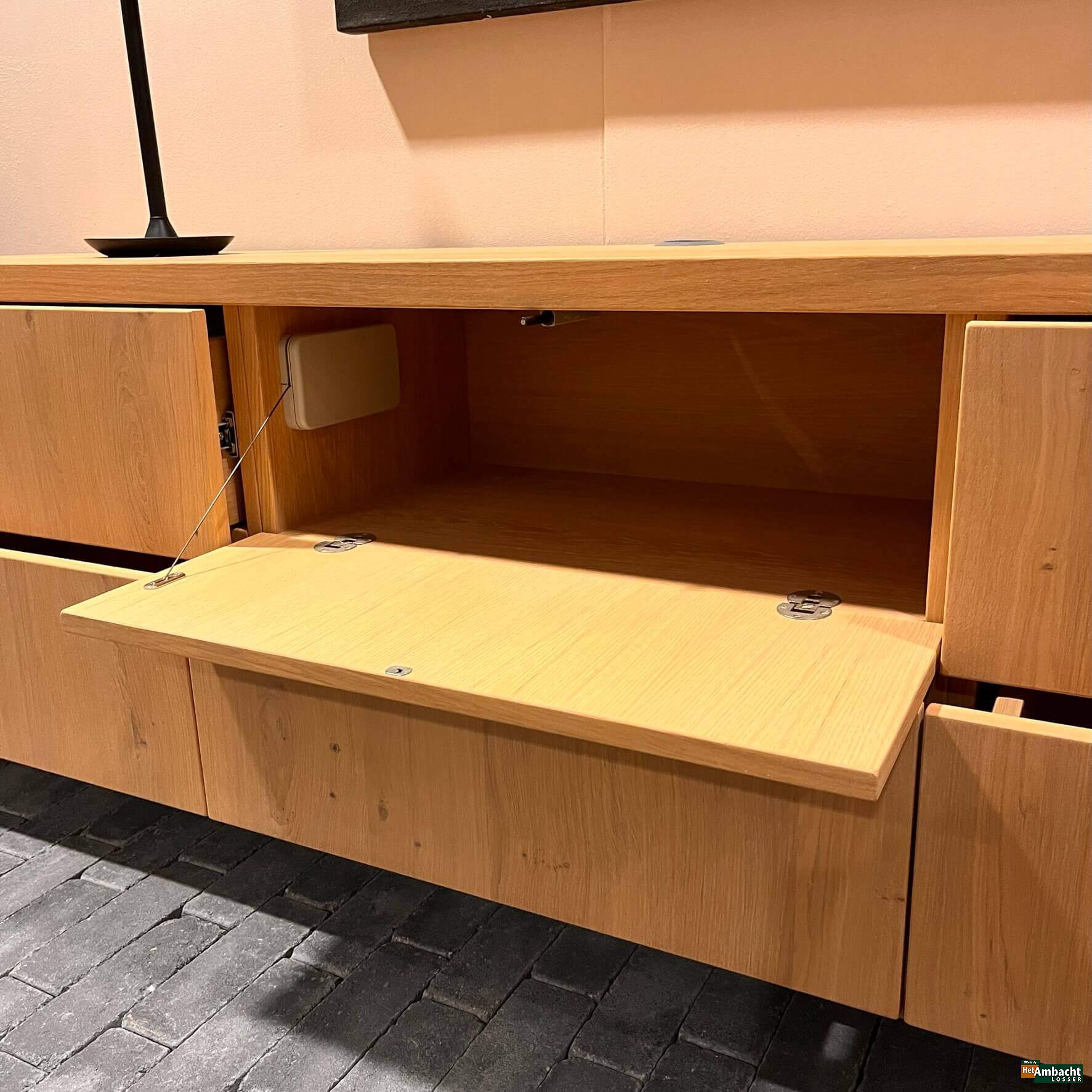 Markant TV dressoir 38mm