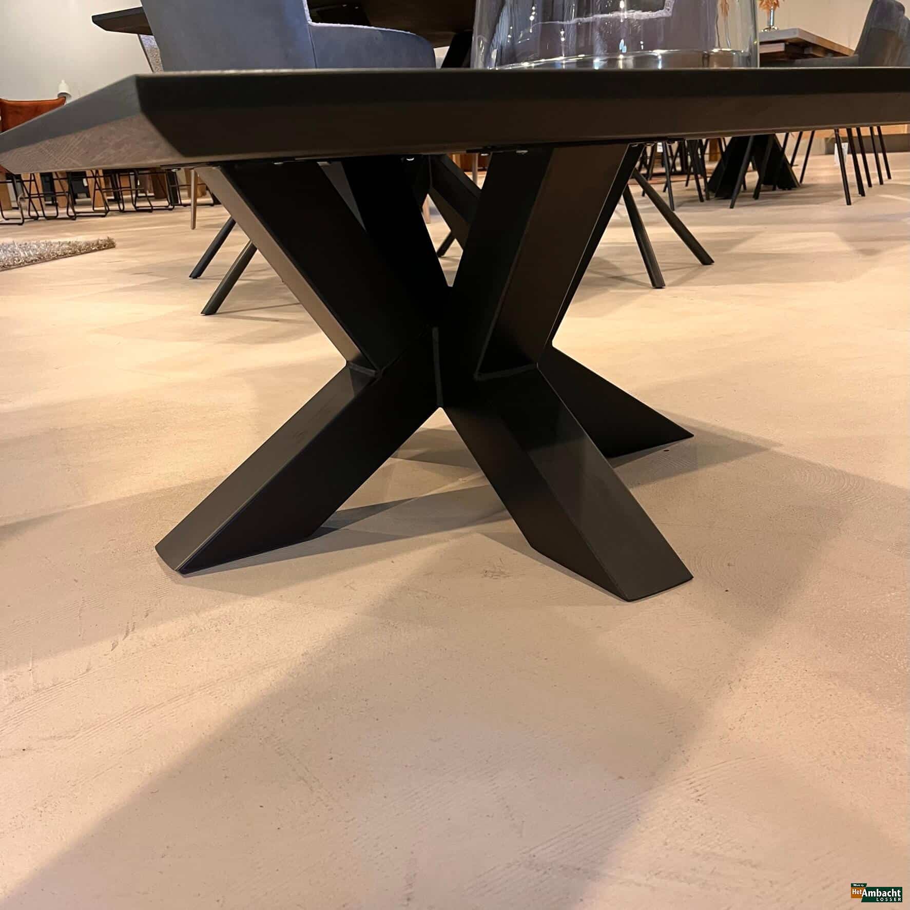 Vierkant eiken eettafel – Poot no.944