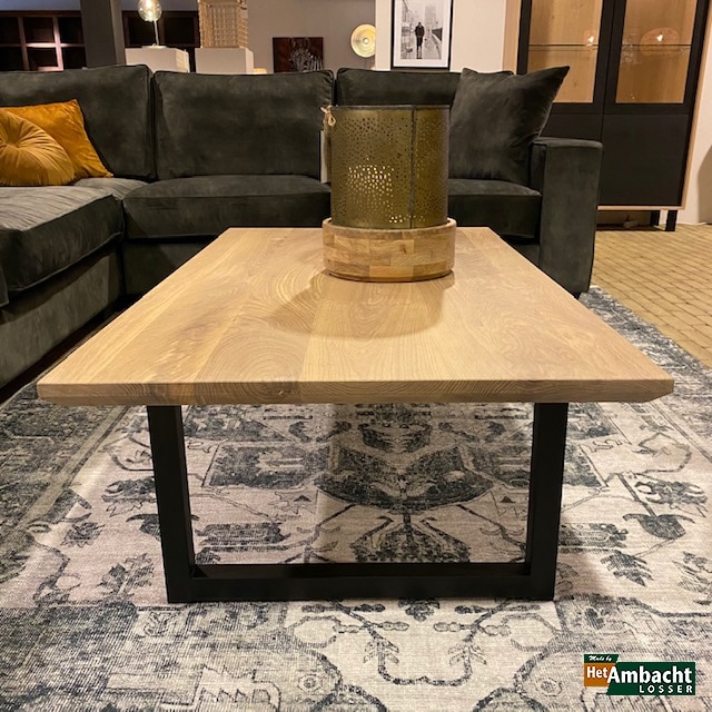 Walsstaal U-poot 4×4 – eiken salontafel