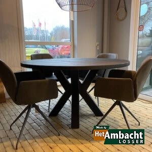 Walsstaal spinpoot / Eiken ronde eettafel